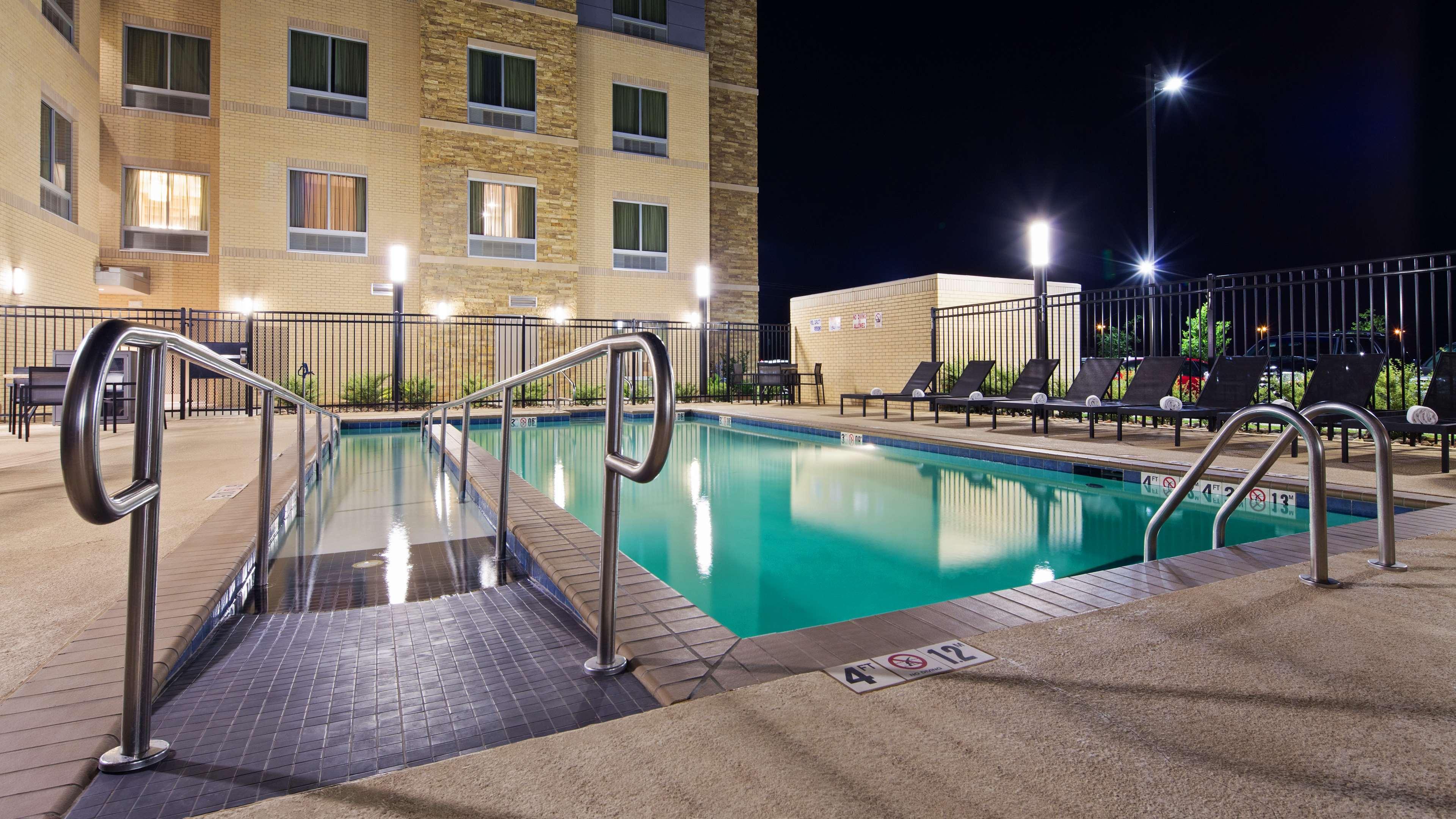 Americinn By Wyndham Il Hotel