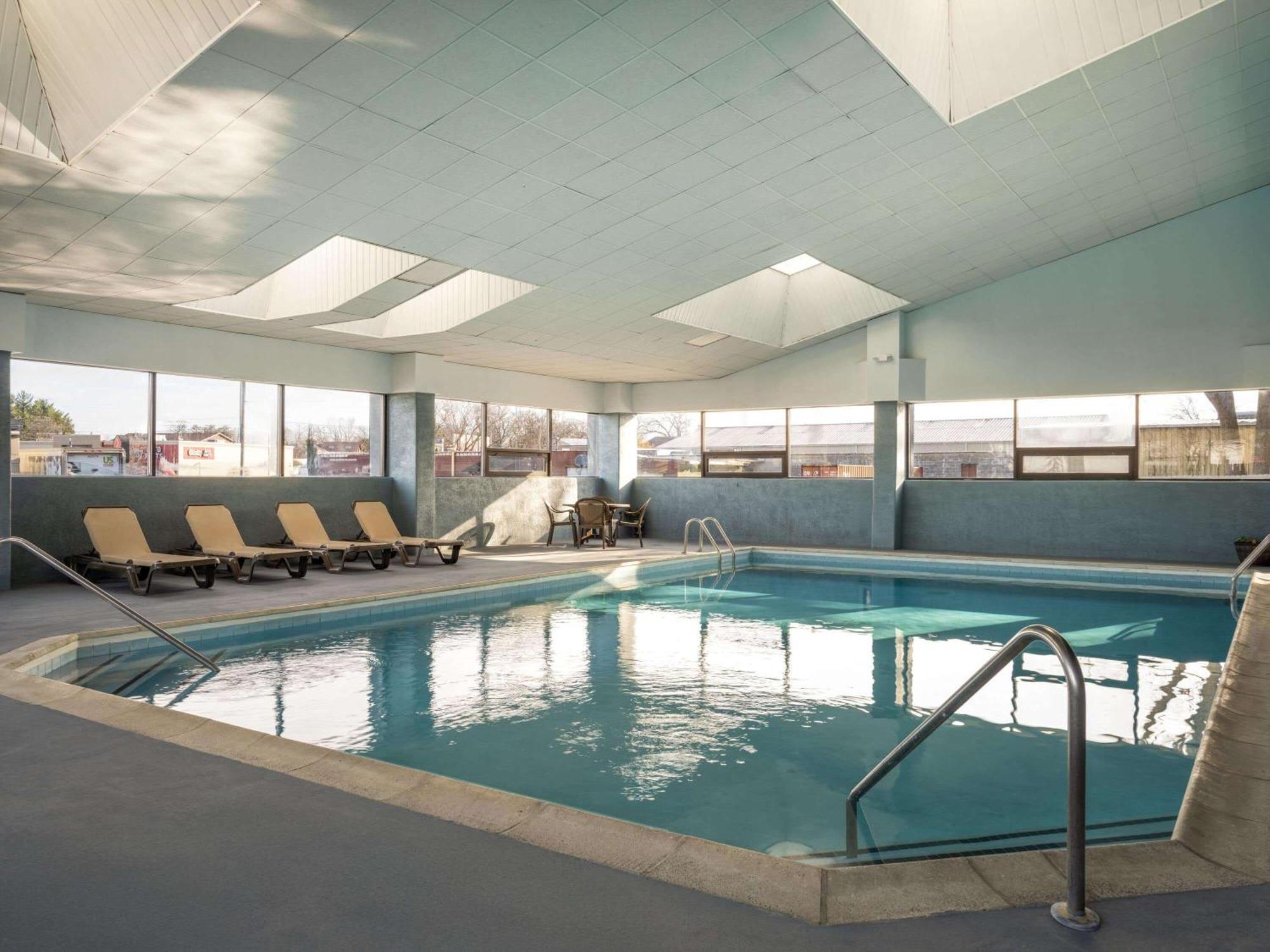Americinn By Wyndham Il Hotel 3*